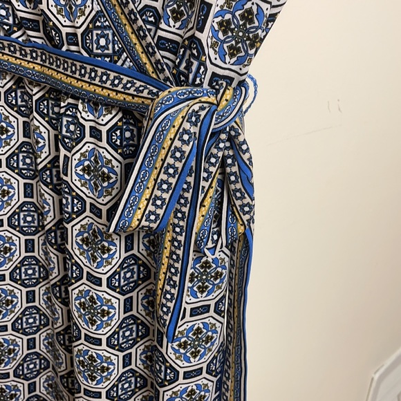 Patterned Dress - Picture 6 of 6